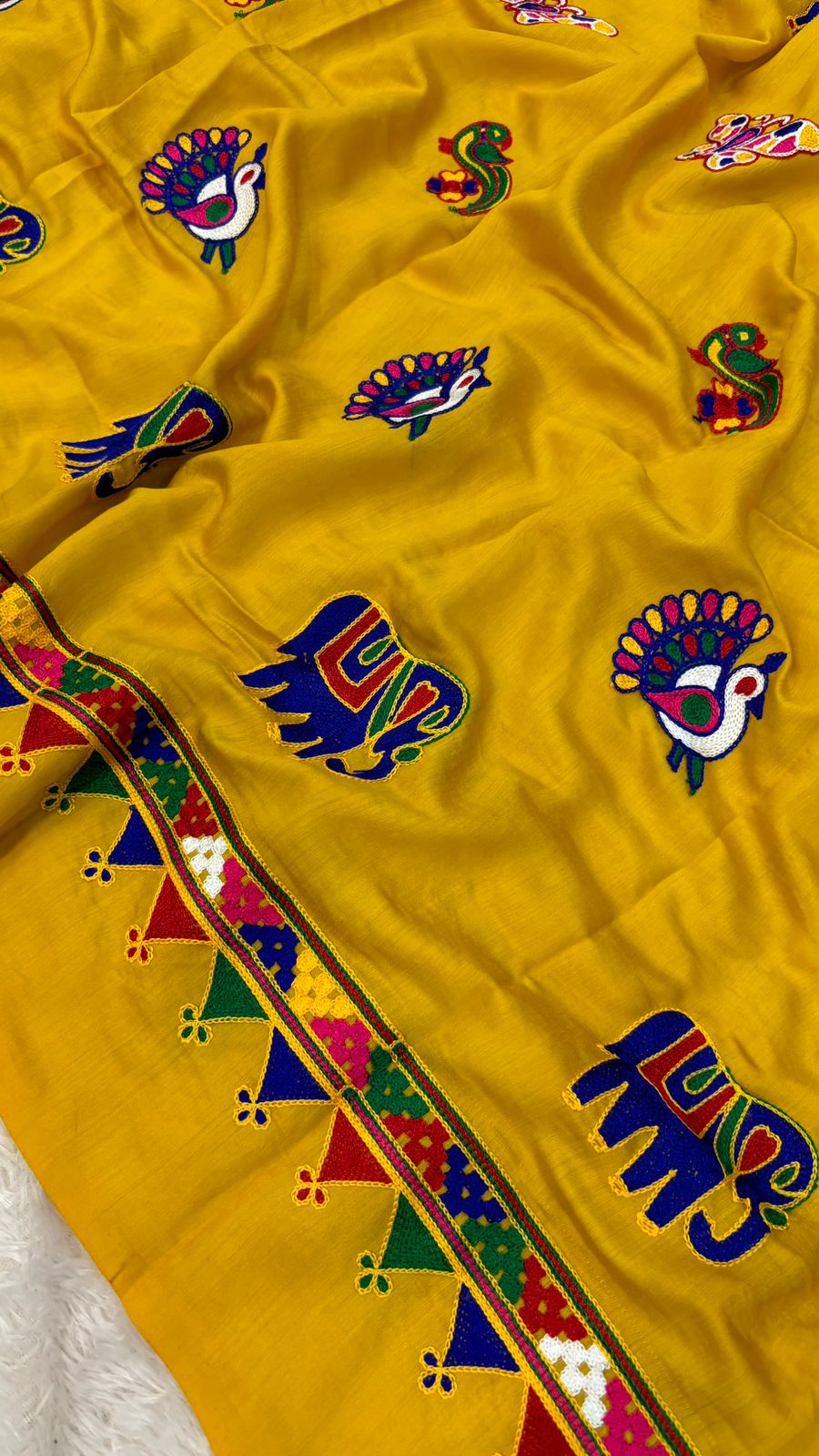 Kutchi Multi Work Duppta with Lagadi Patta - Haldi