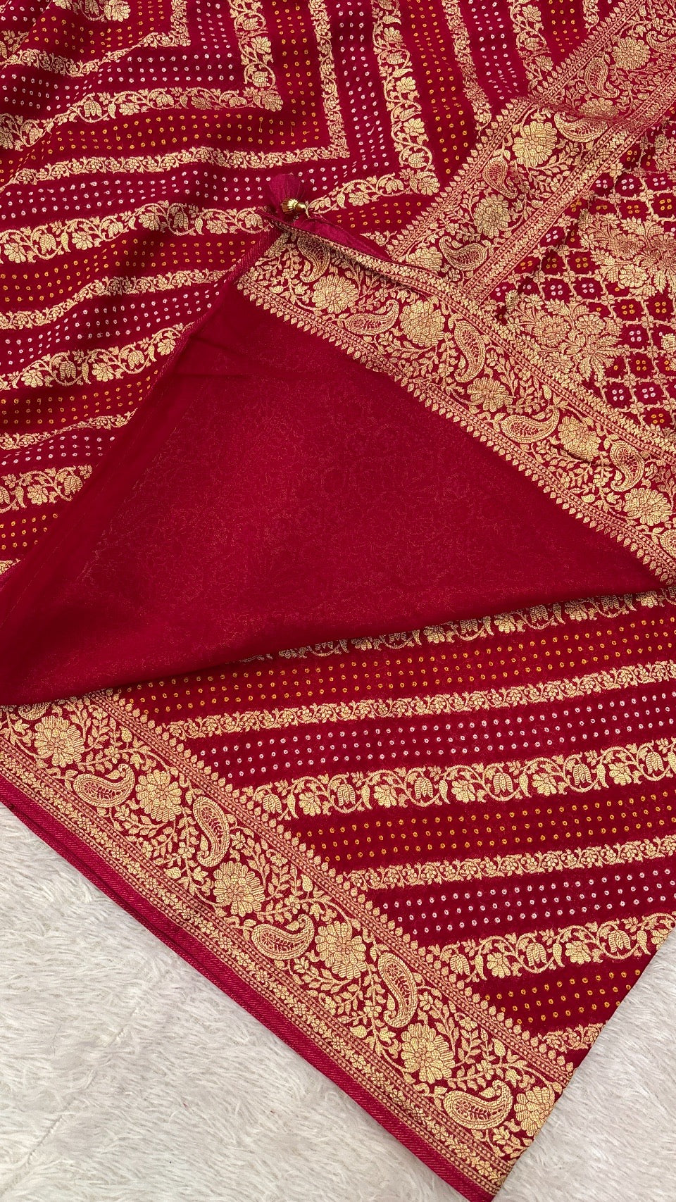 Traditional Khadi Georgette Banarasi Bandhej Saree (Red/Rani) 5