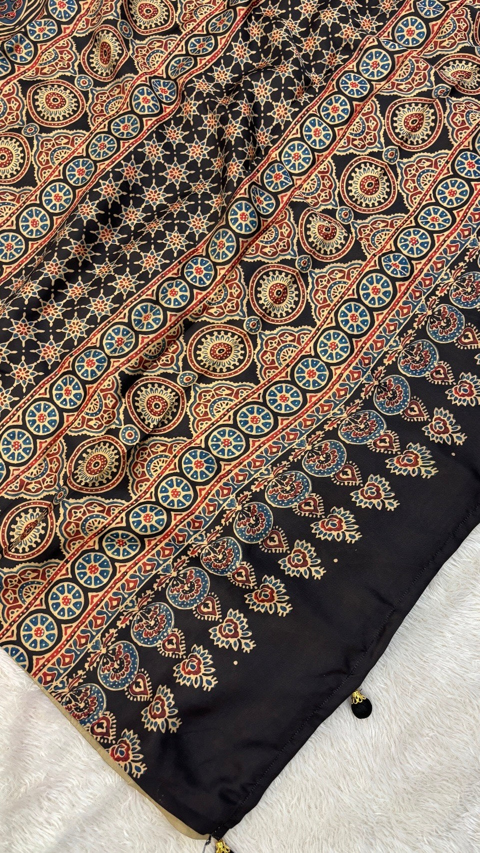 Ajrakh Kutchi Saree with Fancy Tussle (103)