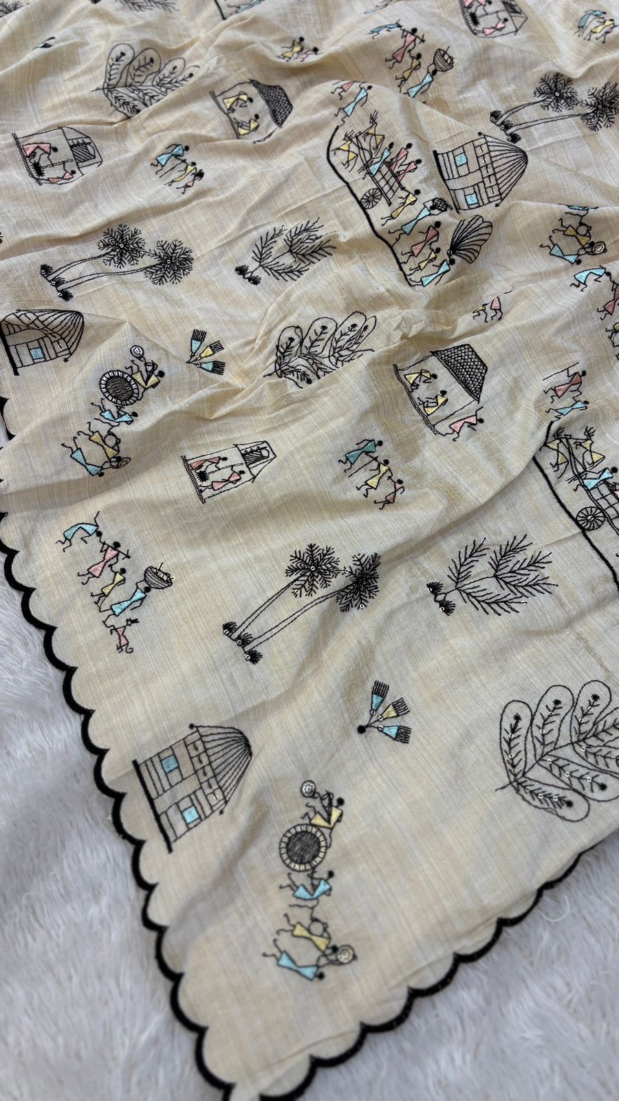 Hand Stich Katha Warli Work Duppta