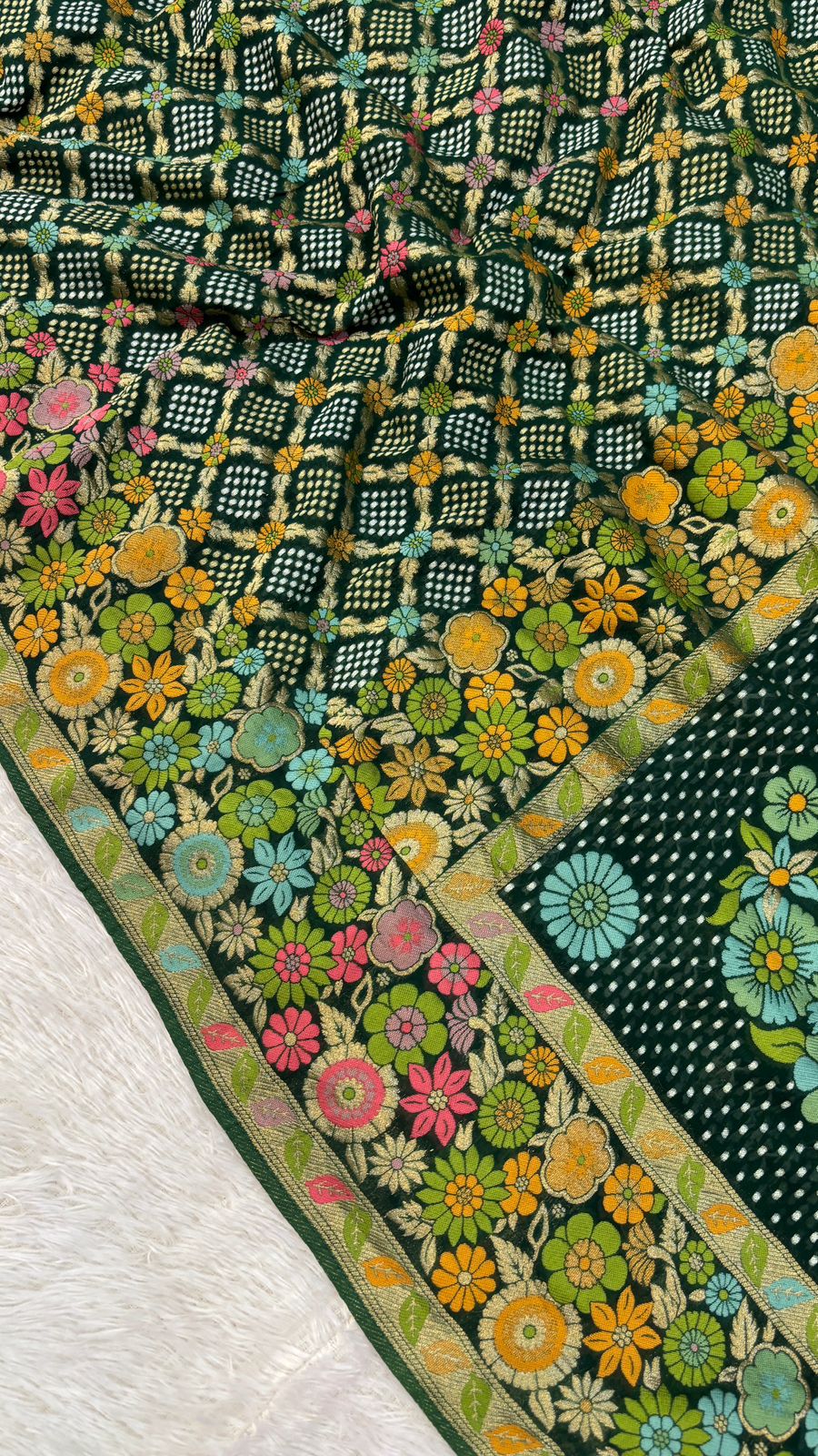 Original Minakari Bandhej Weaving Saree (Green Color)