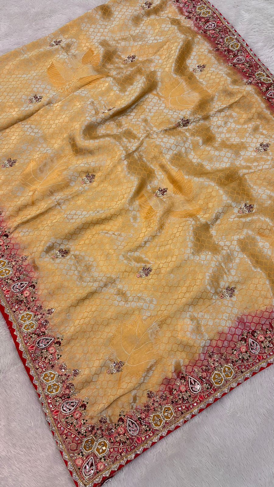 Shaan-E-Hindustan Limited Edition Saree! Premium