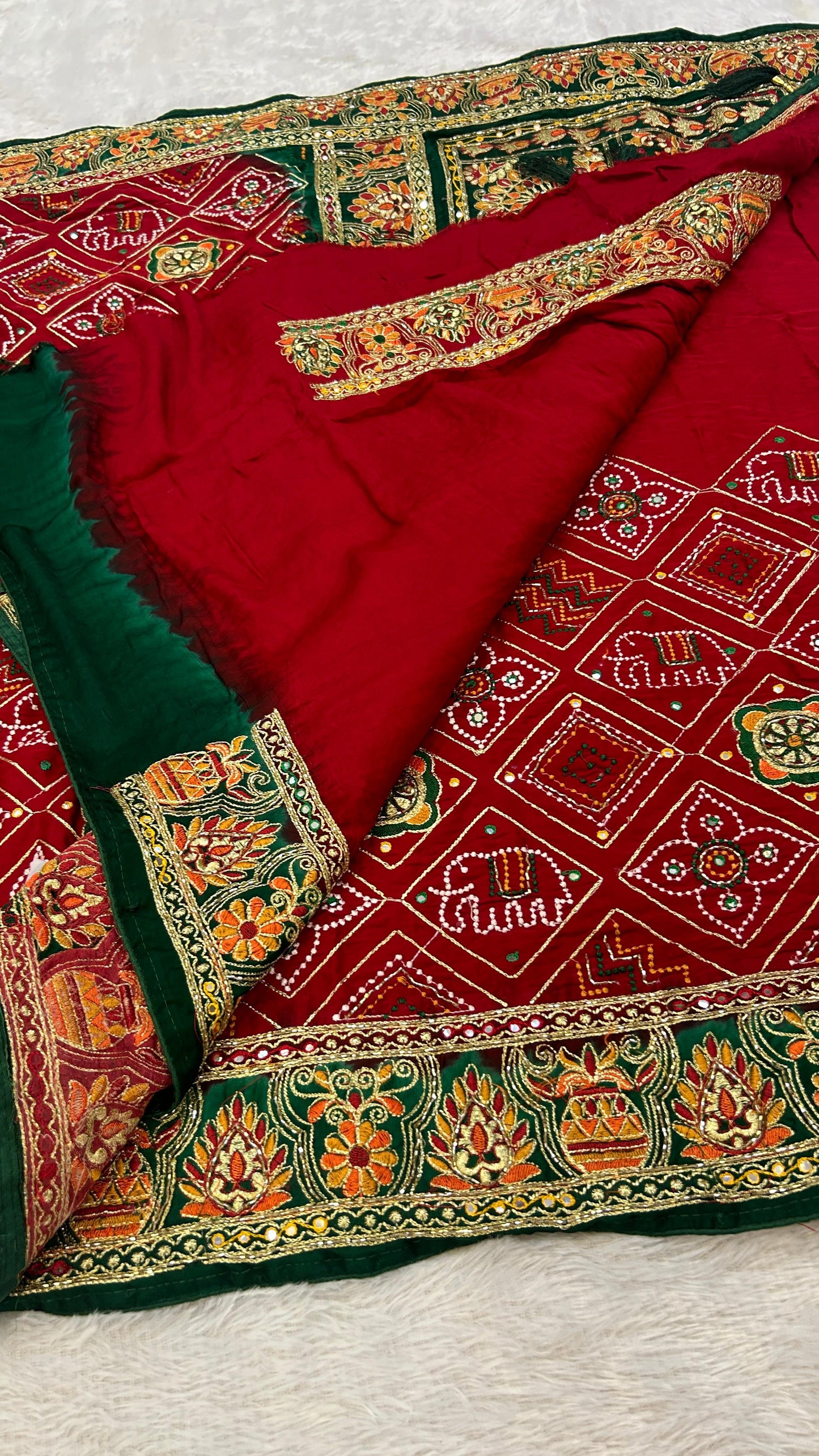 Pure Gaji Silk Gharchola