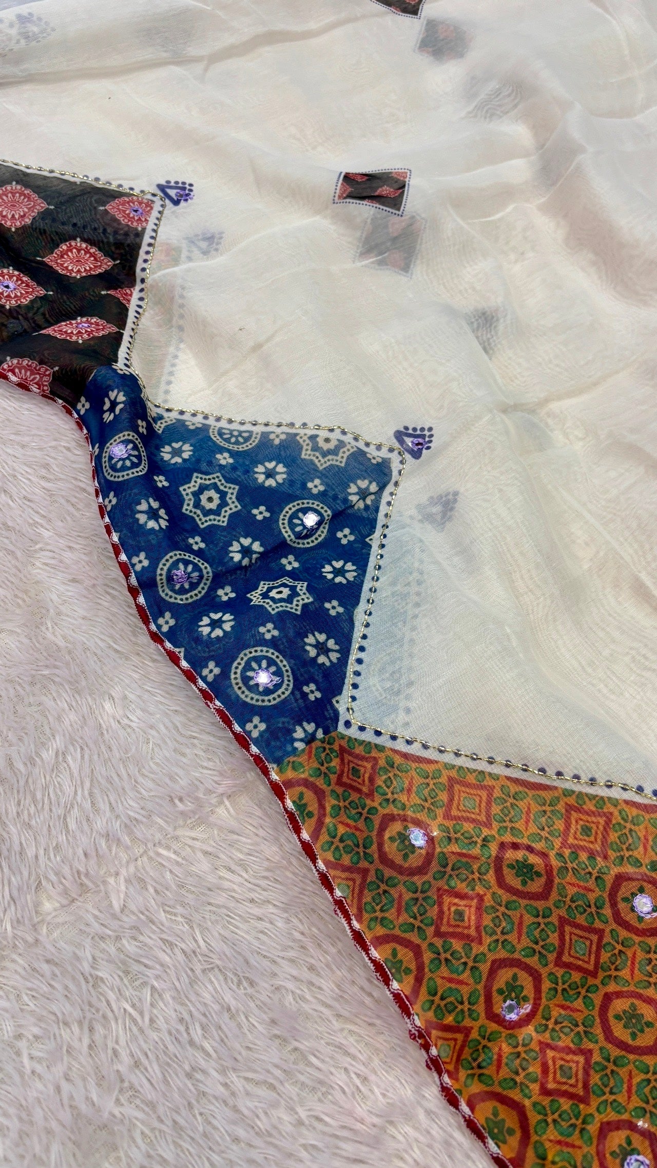 Digital Handpicked, Handwork Saree