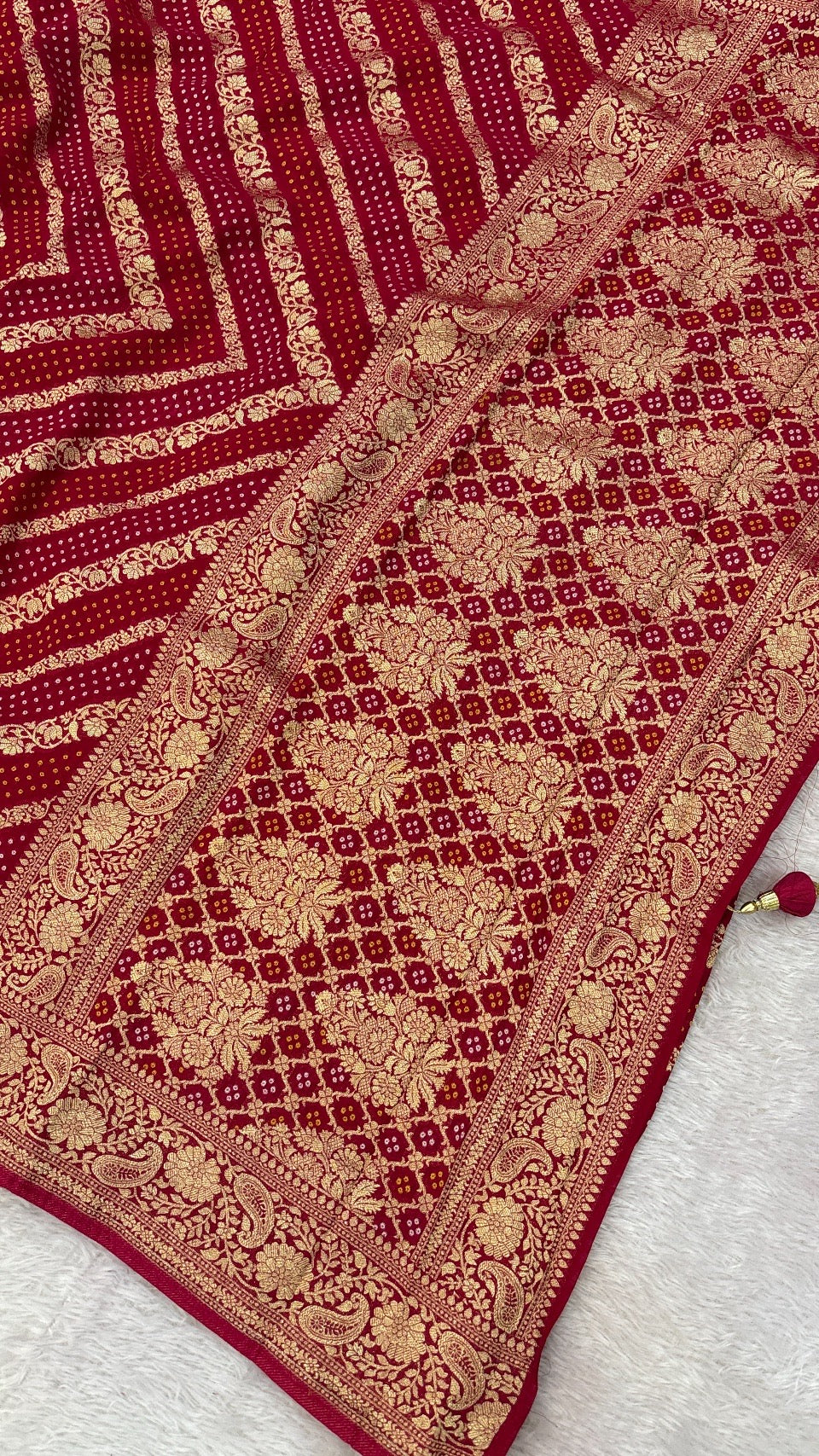 Traditional Khadi Georgette Banarasi Bandhej Saree (Red/Rani) 5