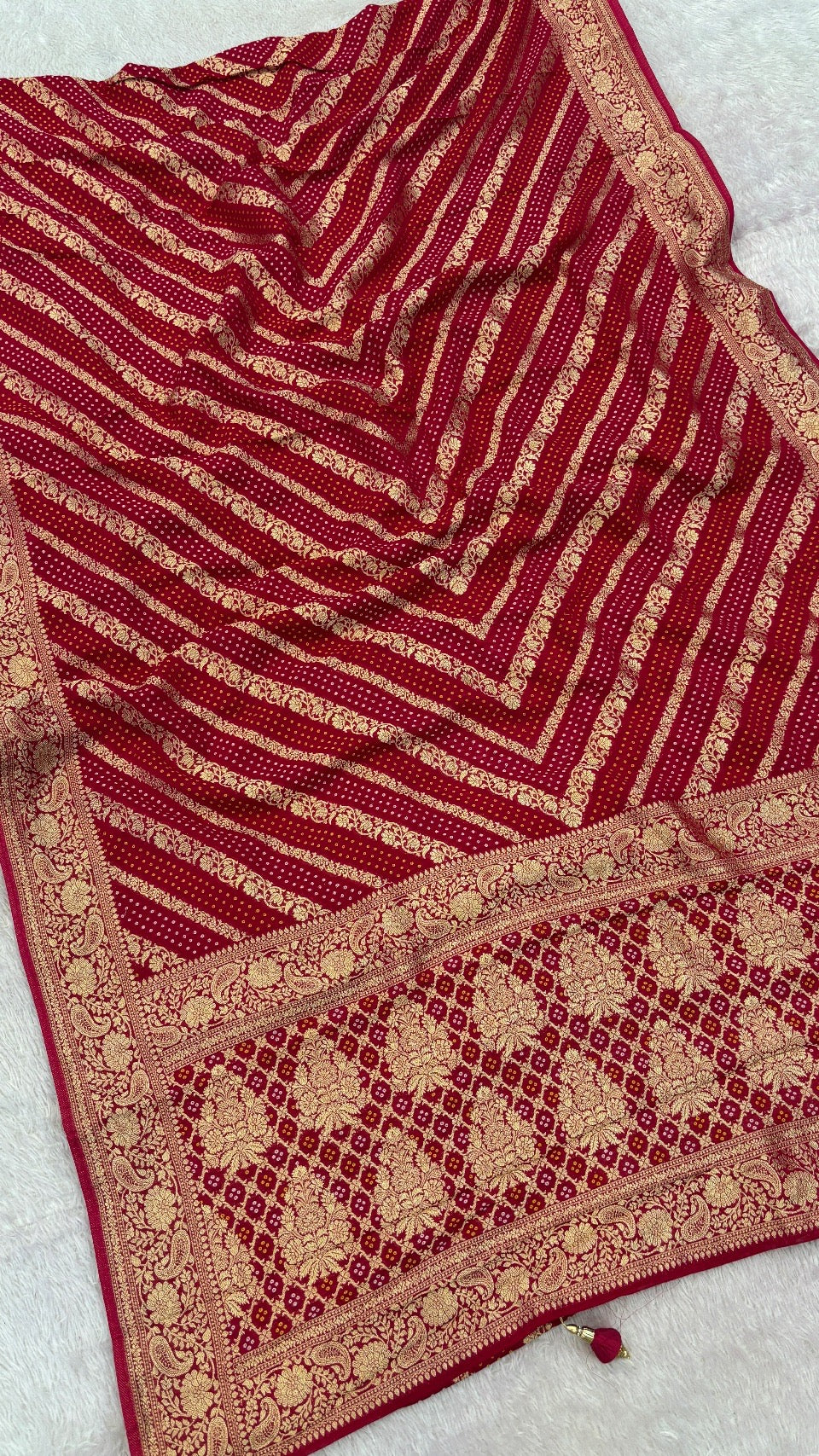 Traditional Khadi Georgette Banarasi Bandhej Saree (Red/Rani) 5