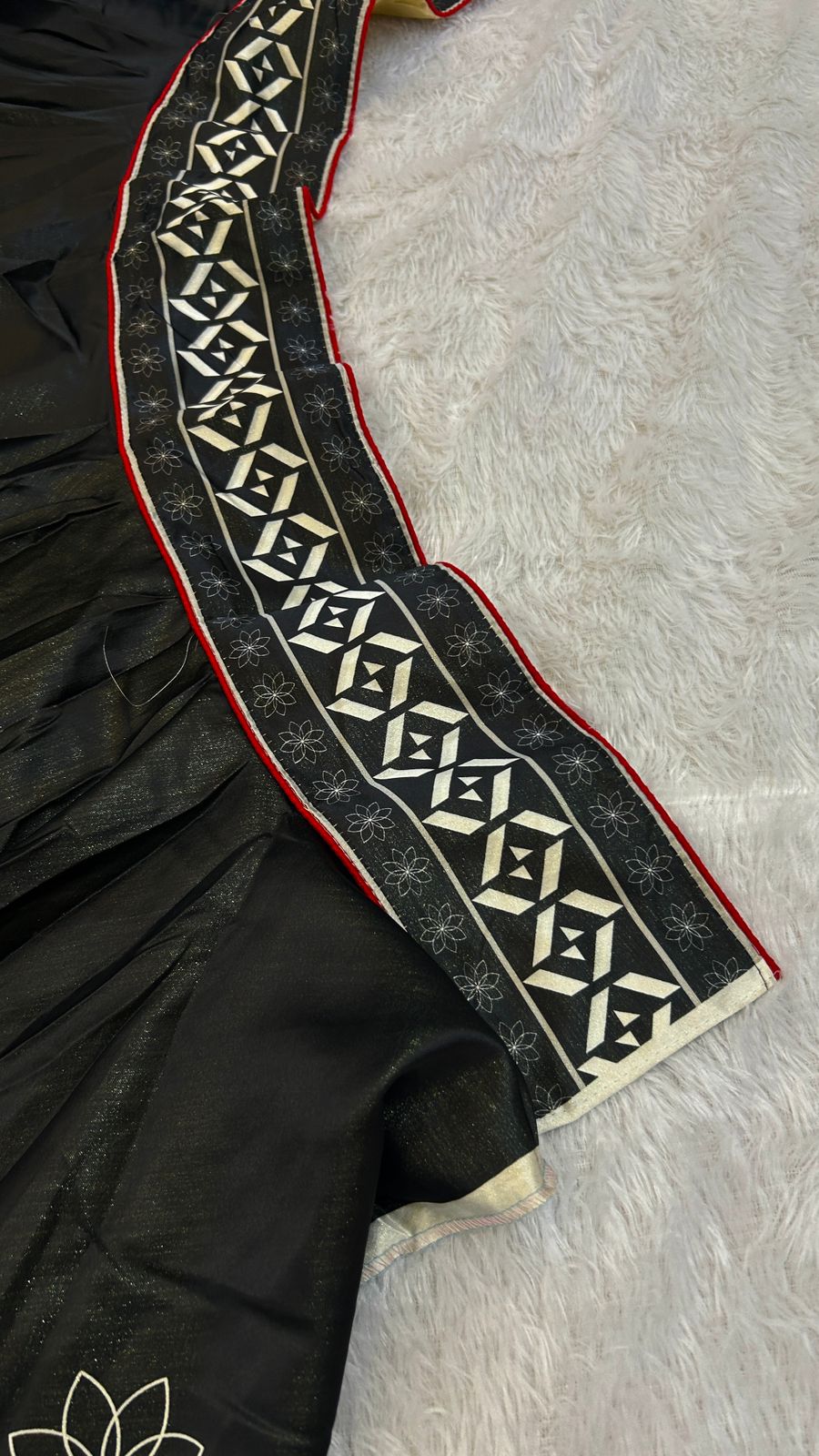 Everbloom Lehariya, 7 Meter Flare Lehanga Choli