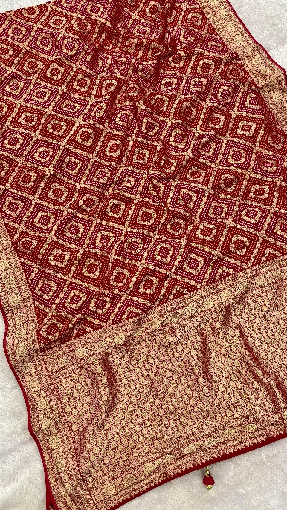 Traditional Khadi Georgette Banarasi Bandhej Saree (Red/Rani) 7