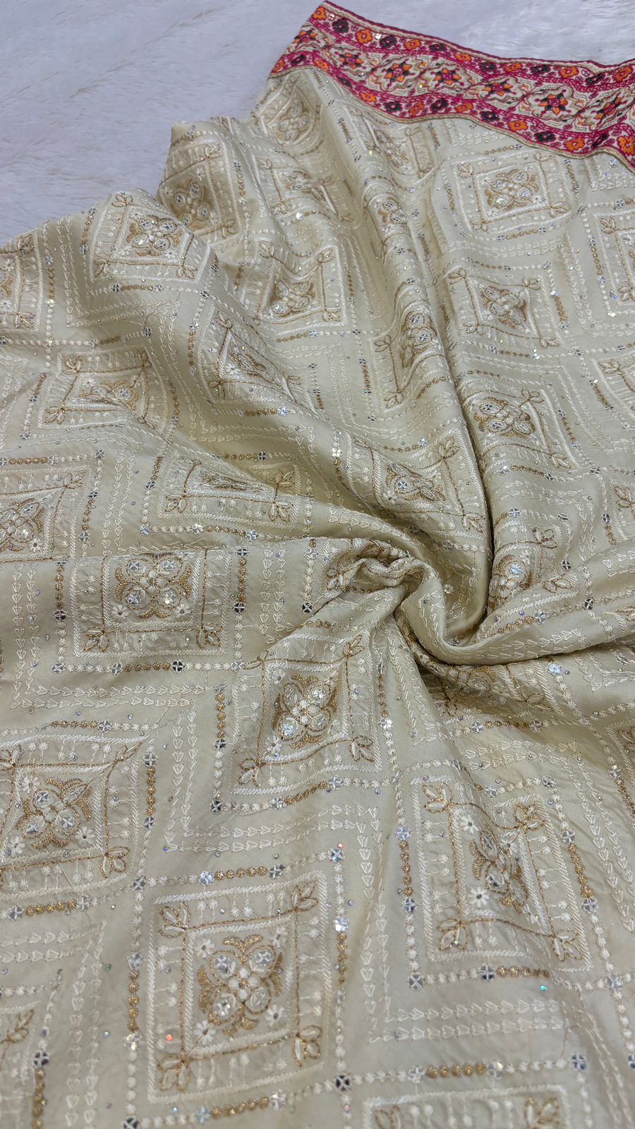 Royal Kutchi Lakhanavi Sarees