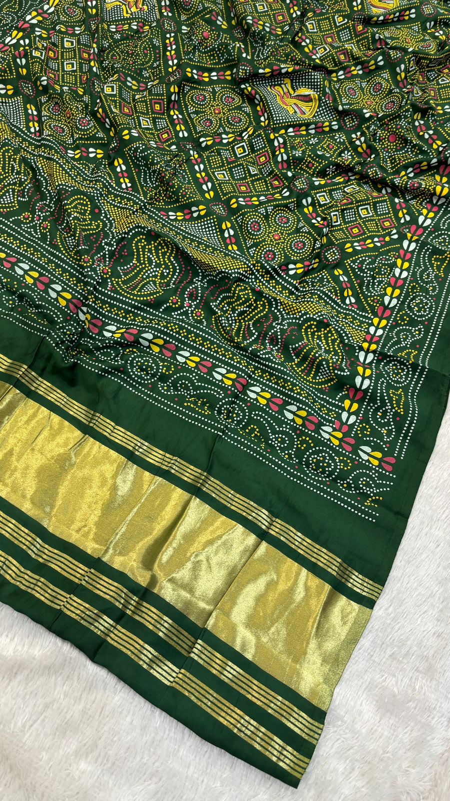 Kutchi Duppta with Lagdi Patta - Green