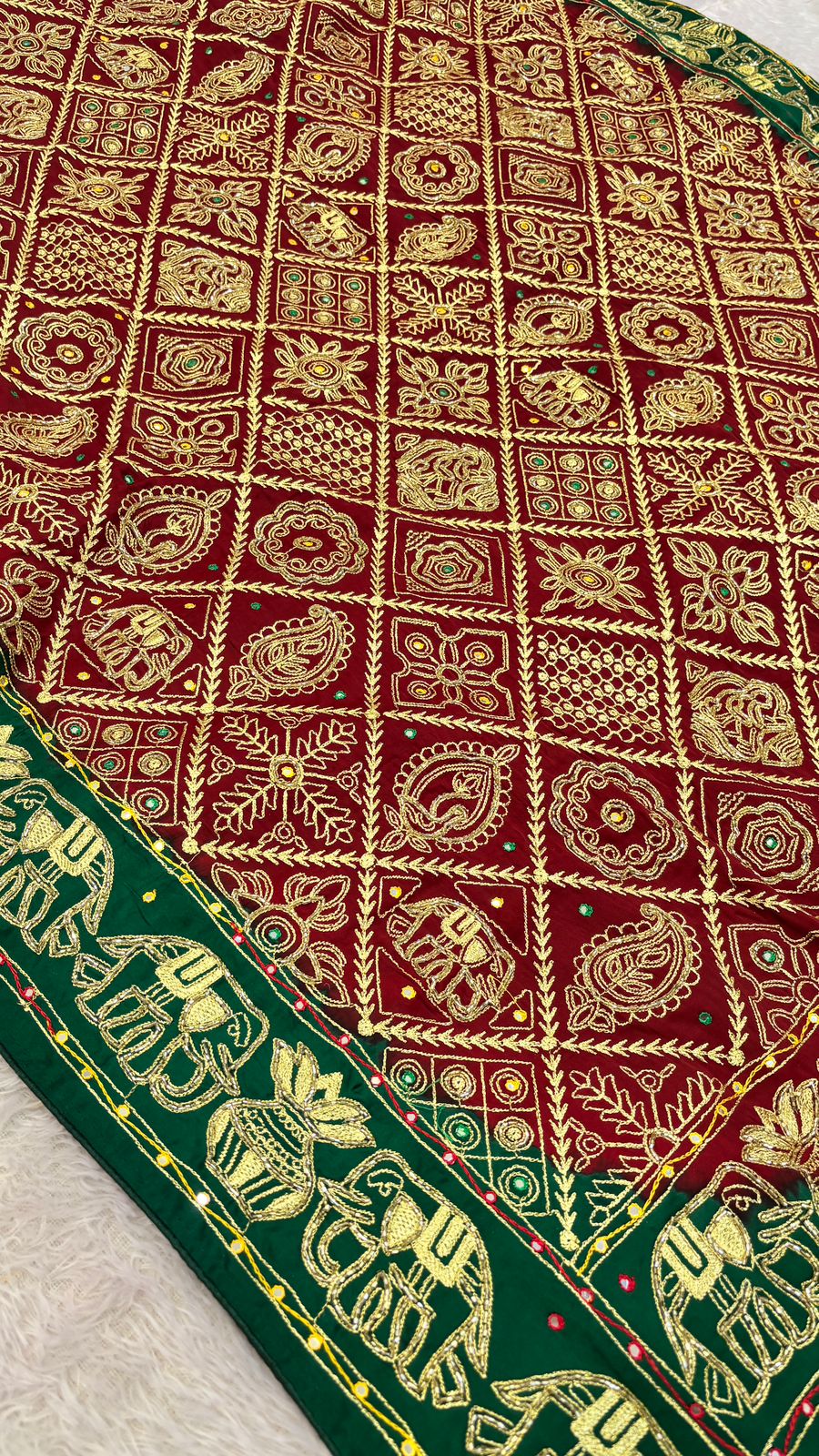 Pure Gaji Silk, Royal Vintage Gharchola Saree (Green Maroon)