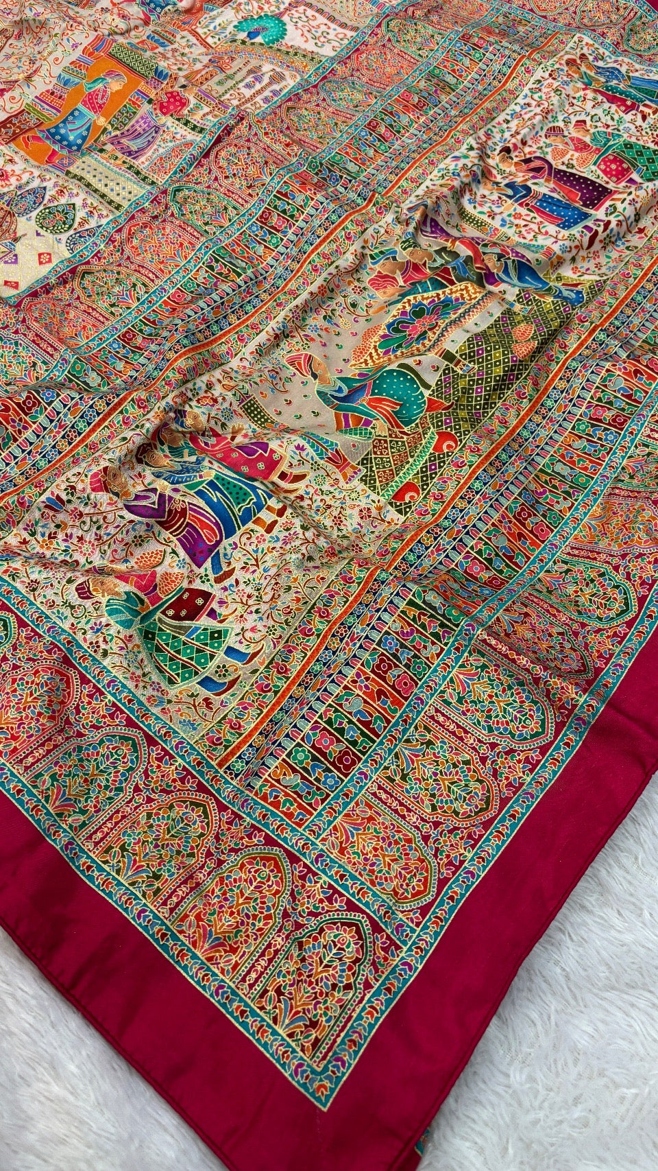 Rajvastra Rajwadi Saree (Cream)