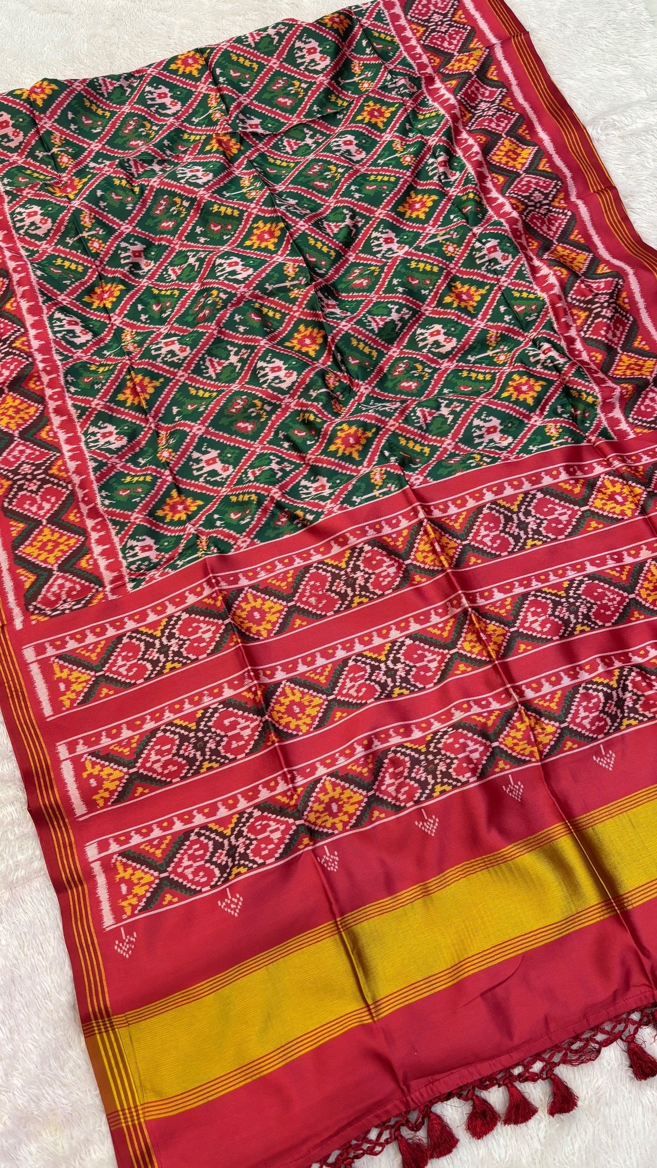 Semi Ikkat Patola Saree with Beautiful Tussle