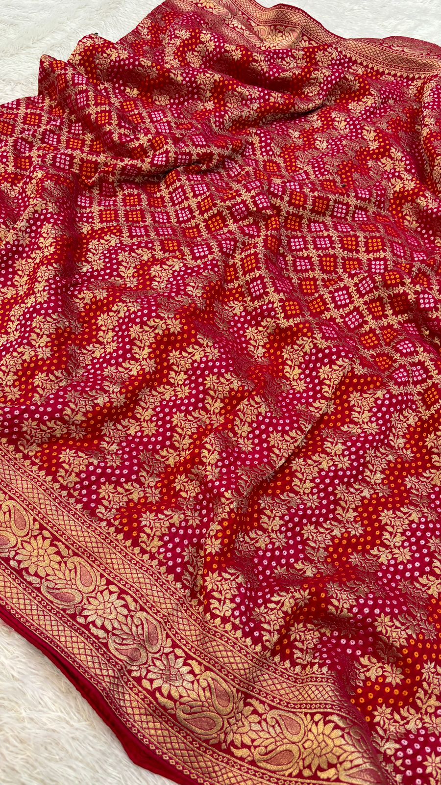 Traditional Georgette Banarasi Bandhej Saree (Rani / Maroon)