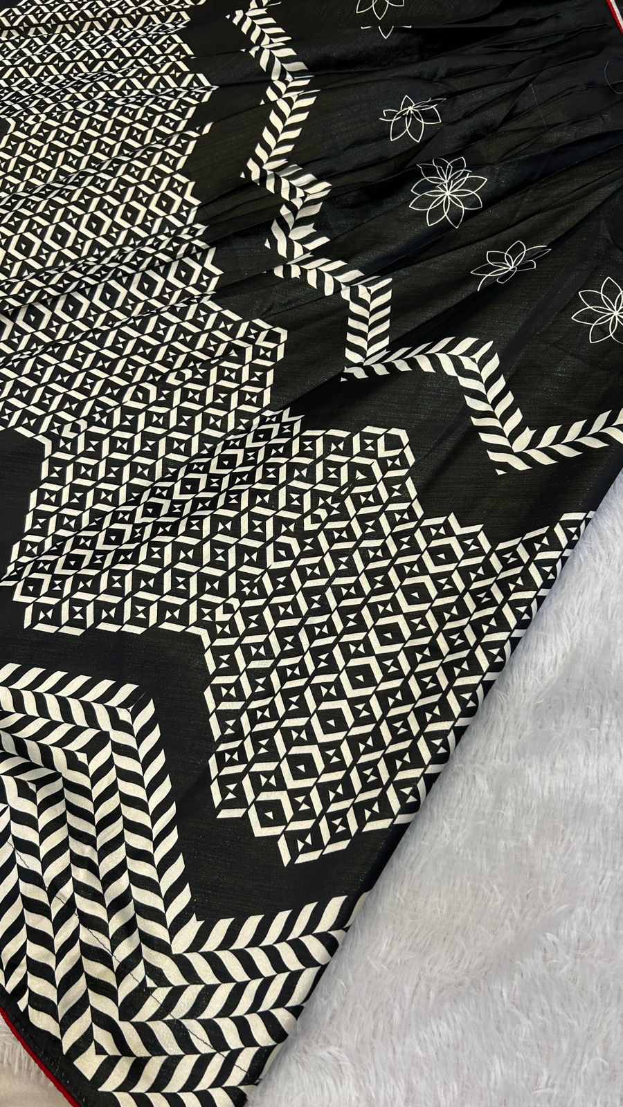 Everbloom Lehariya, 7 Meter Flare Lehanga Choli