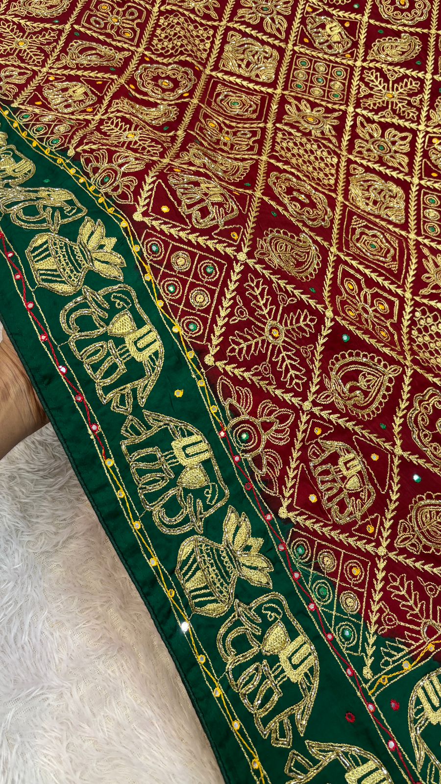 Pure Gaji Silk, Royal Vintage Gharchola Saree (Green Maroon)