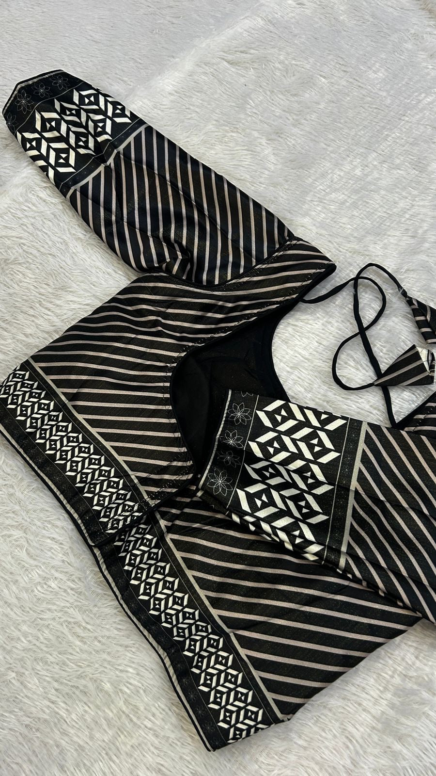 Everbloom Lehariya, 7 Meter Flare Lehanga Choli