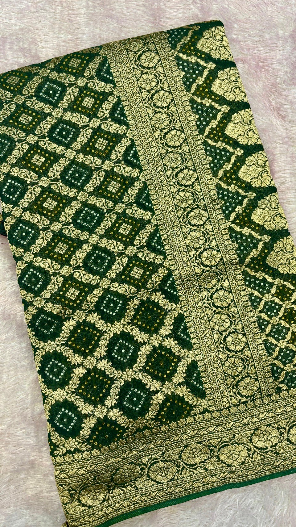 Traditional Khadi Georgette Banarasi Bandhej Saree (Green) 6