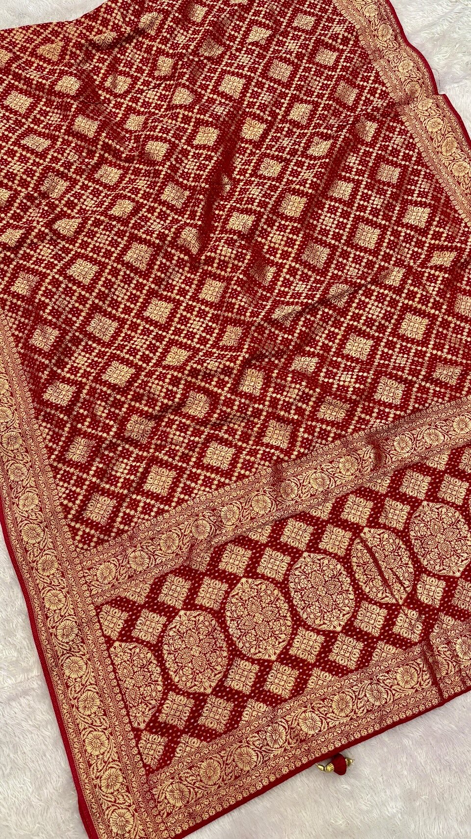 Traditional Khadi Georgette Banarasi Bandhej Saree (Red/Rani) 8