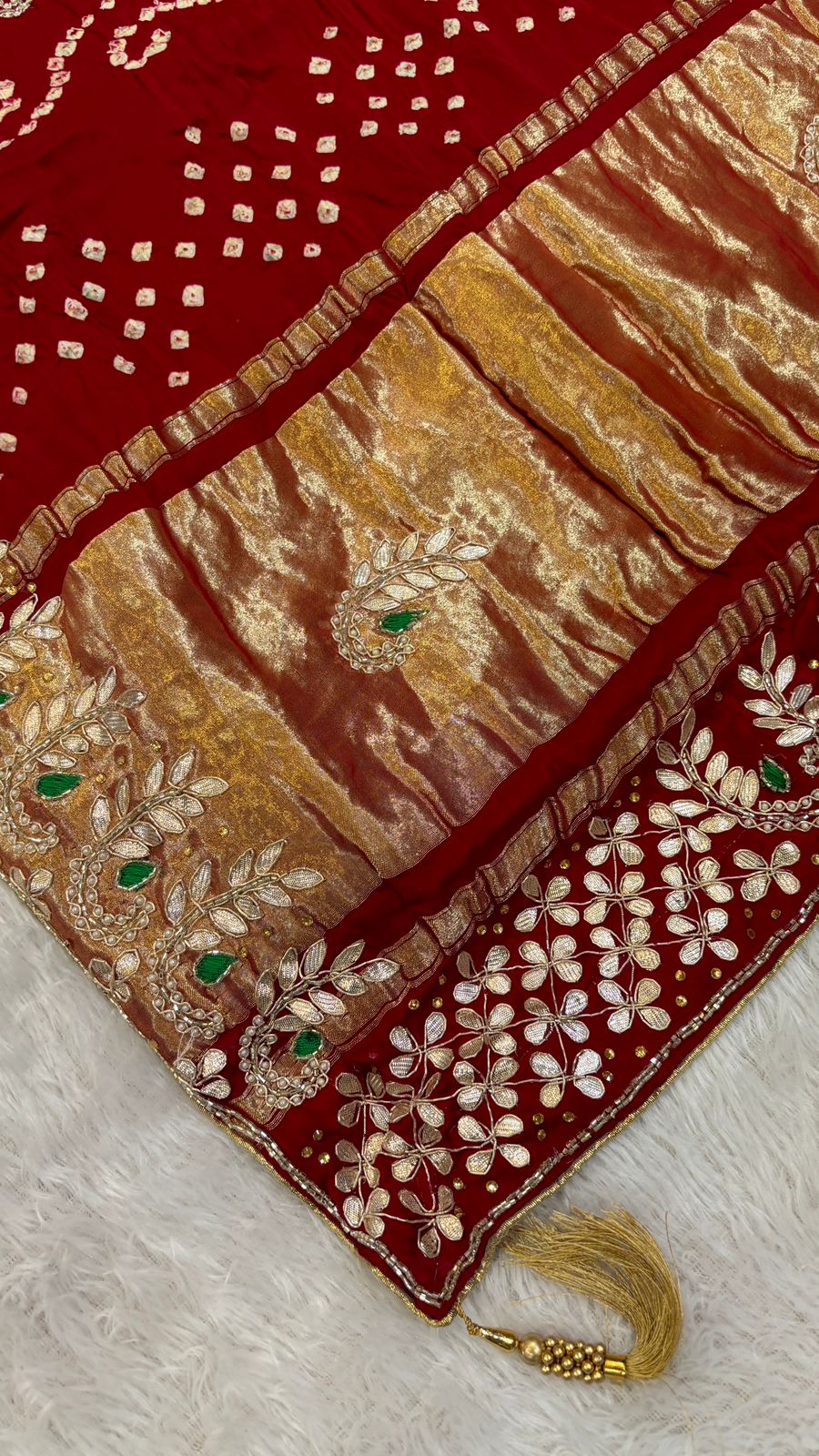 Pure Gaji Silk, Gottapati Handwork Gharchola Saree : Red