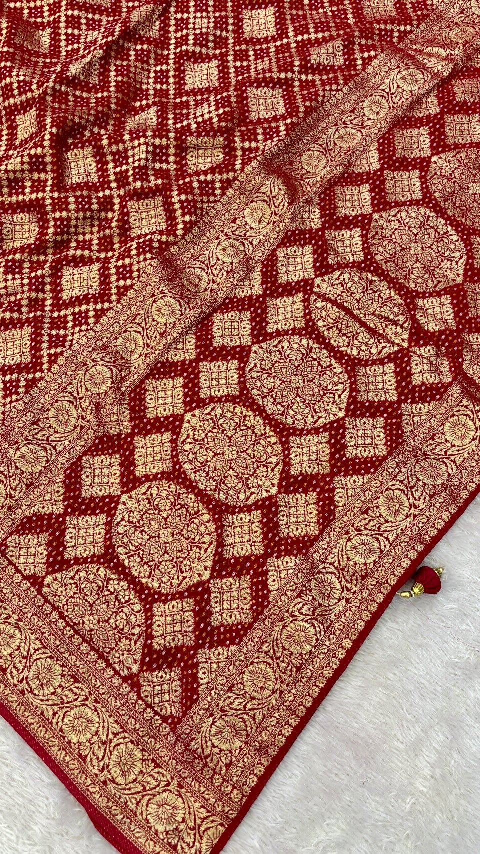 Traditional Khadi Georgette Banarasi Bandhej Saree (Red/Rani) 8