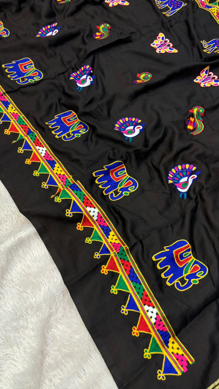 Kutchi Multi Work Duppta with Lagadi Patta - Black